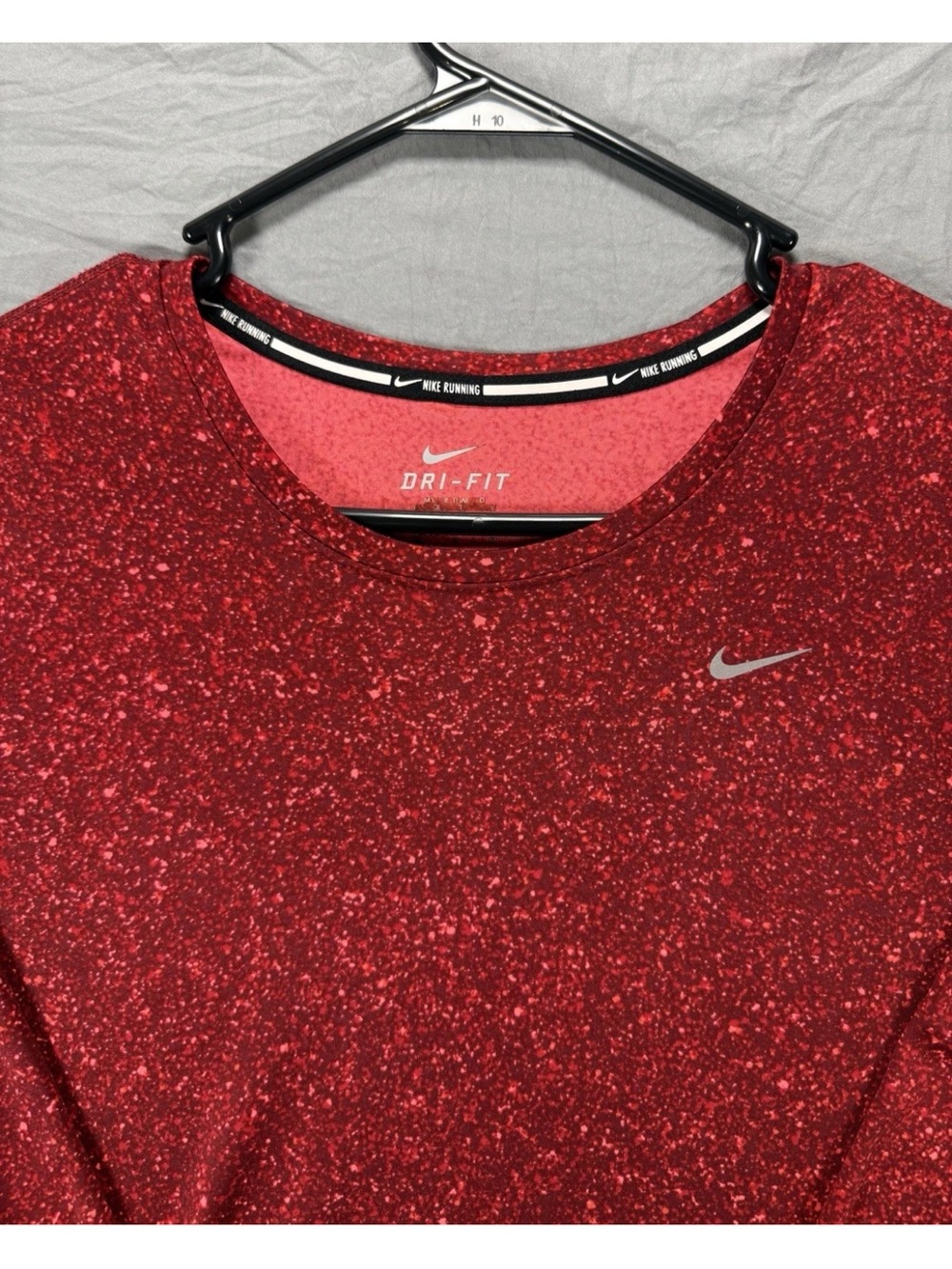 Nike Red Speckled Dri-FIT Long Sleeve Running Tee Women’s Medium